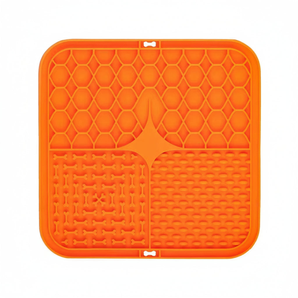 Innovative Dog Licking Mat - Slow Feeder for Engaging Playtime and Mealtime