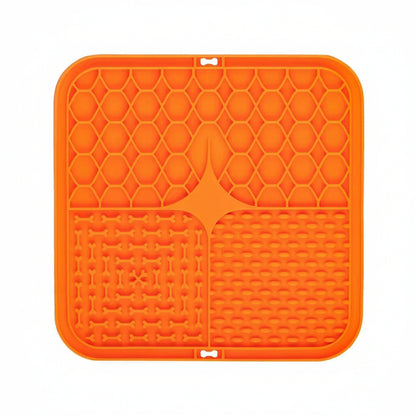 Innovative Dog Licking Mat - Slow Feeder for Engaging Playtime and Mealtime